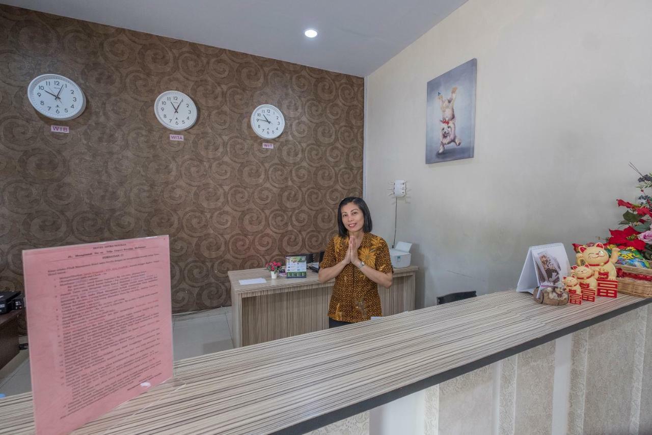 Hotel Astra Novilia Makassar Exterior foto